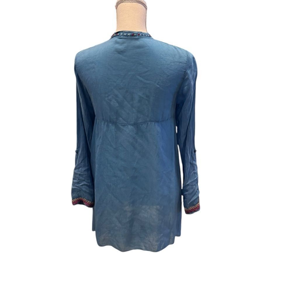 Johnny Was Blue Embroidered Floral Tunic XS - Picture 2 of 4